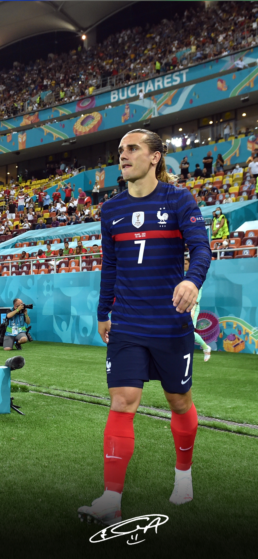 包含格列兹曼创造精彩进球，激励球队前行的词条